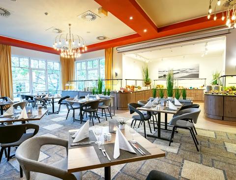 Das Halbpension-Restaurant im Haupthaus der Villen im Park