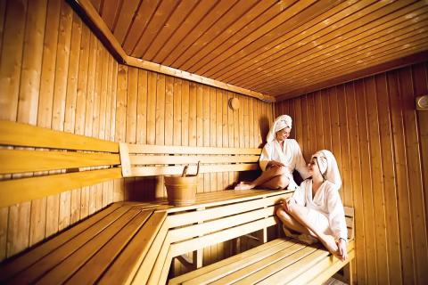 Gönnen Sie sich gemeinsam eine Auszeit vom Alltag und tauchen Sie ein in eine Welt voller Entspannung