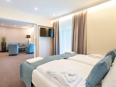 Ostseehotel - Villen im Park: Beispiel Suite Haupthaus Beispiel Suite Haupthaus