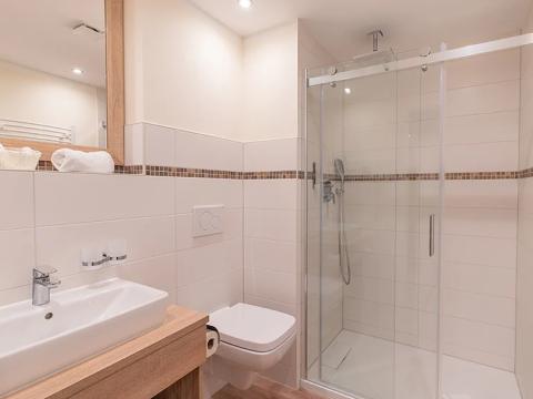 Ostseehotel - Villen im Park: Beispiel Komfortdoppelzimmer-Bad Villen Beispiel Komfortdoppelzimmer-Bad Villen