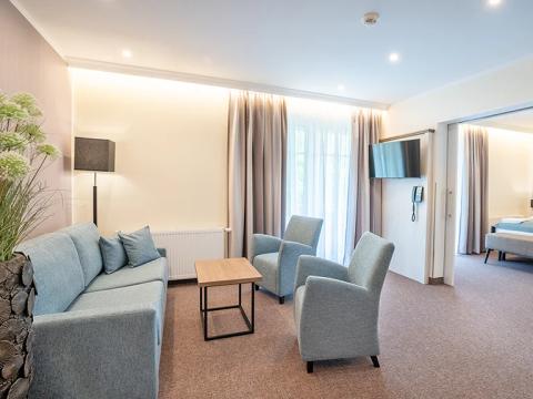 Ostseehotel - Villen im Park: Beispiel Suite Haupthaus Beispiel Suite Haupthaus