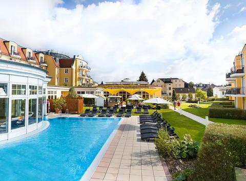 Ostseehotel - Villen im Park: Der Außenpool im Hotel Zur Post Der Außenpool im Hotel Zur Post