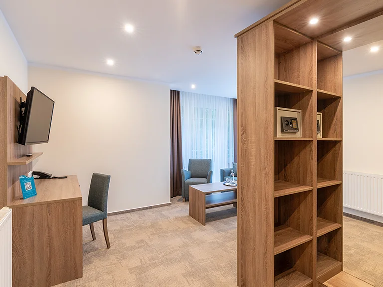 2025-05-19-Rovell-VIP-Zimmer-731-DSC09660-HDR.webp
