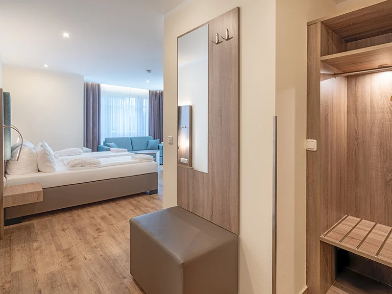 2025-05-19-Rovell-VIP-Zimmer-720-DSC09714-HDR.webp