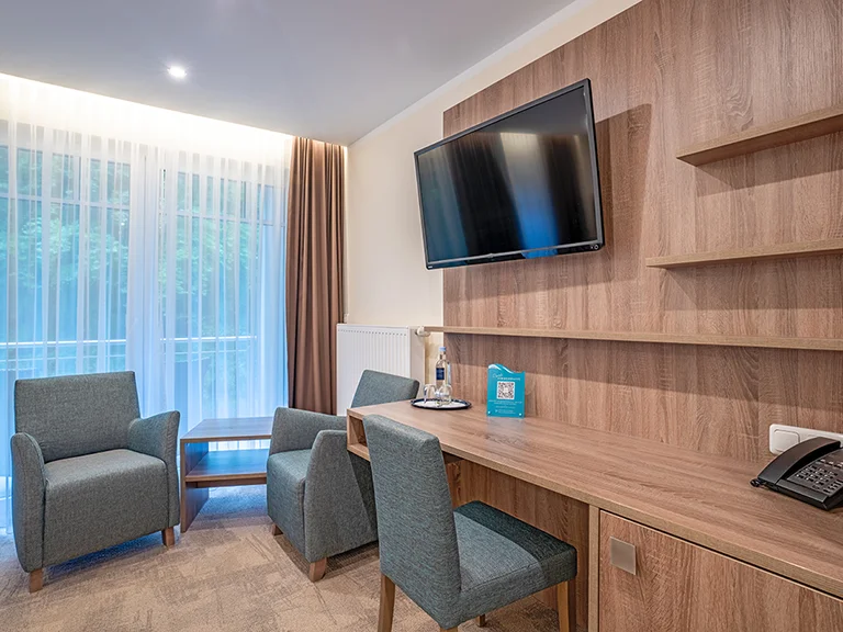 2025-05-19-Rovell-VIP-Zimmer-733-DSC09594-HDR.webp