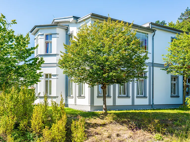 villa_arnika_frontal_2020_1080px